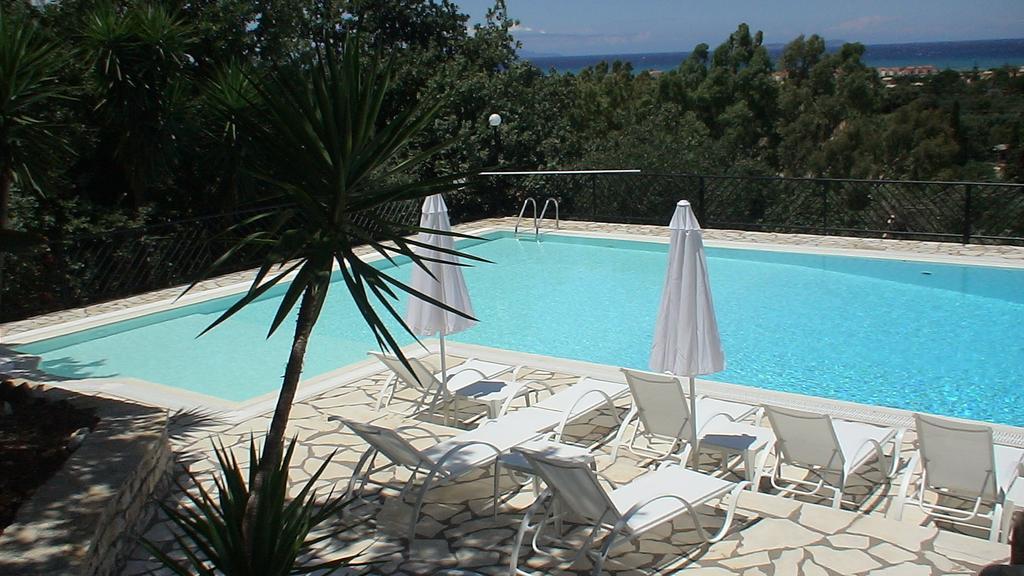 Natural Blue Green Apartment Almiros Beach Exterior photo